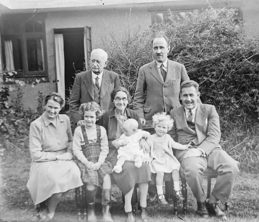 black and white image of large family 